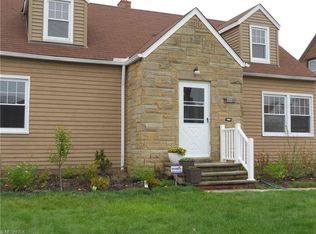 3925 Warrendale Rd, South Euclid, OH 44118