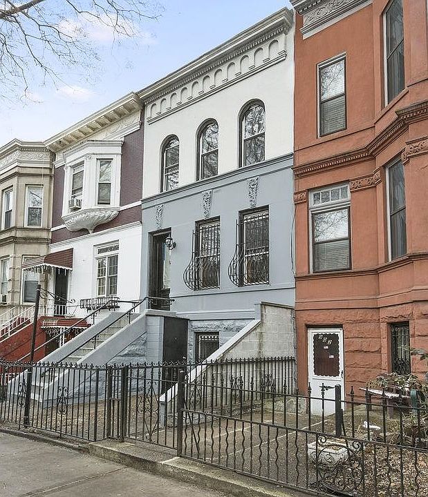 1st image of 900 Saint Johns Pl