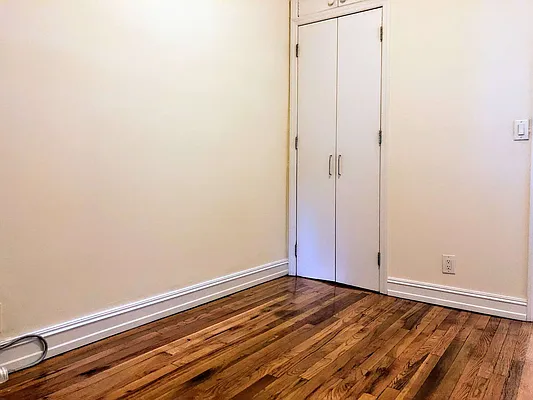 Rented by PocketBroker Inc | media 5