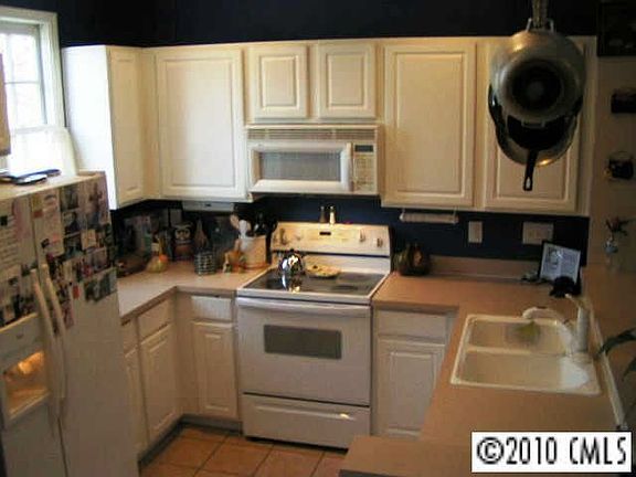 3rd image of 12336 Carrigan Ct
