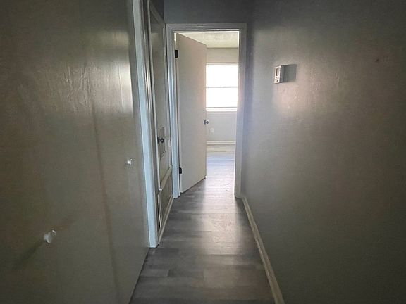 5th image of 2 & 4 Meredith Ct #4D