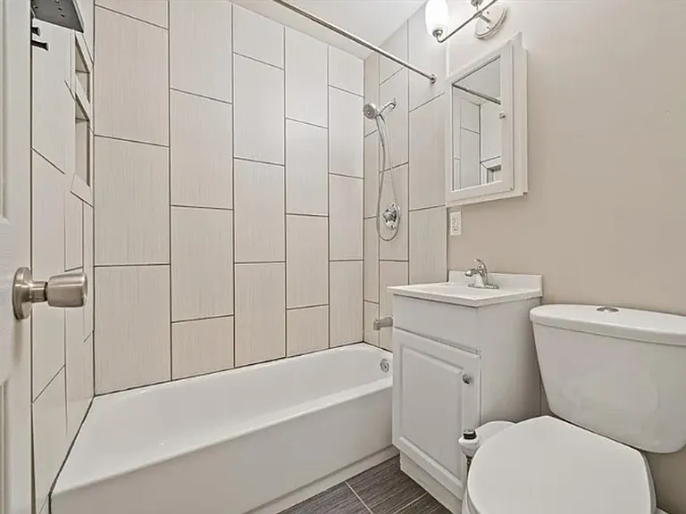 7632 Rainbow Dr — Photo 9
