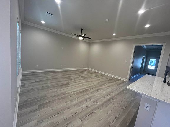 2nd image of 2428 Goldfinch Dr