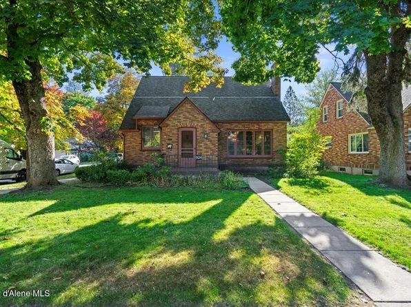 924 E Sherman Ave, Coeur D Alene, ID 83814