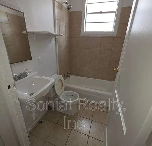 3009 Iberville St — Photo 4