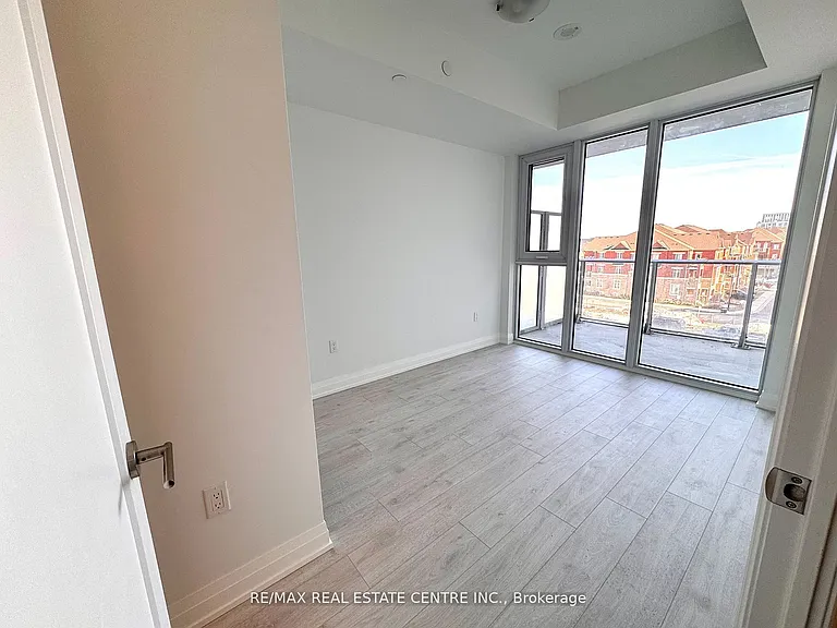 412 Silver Maple Rd #428 — Photo 8
