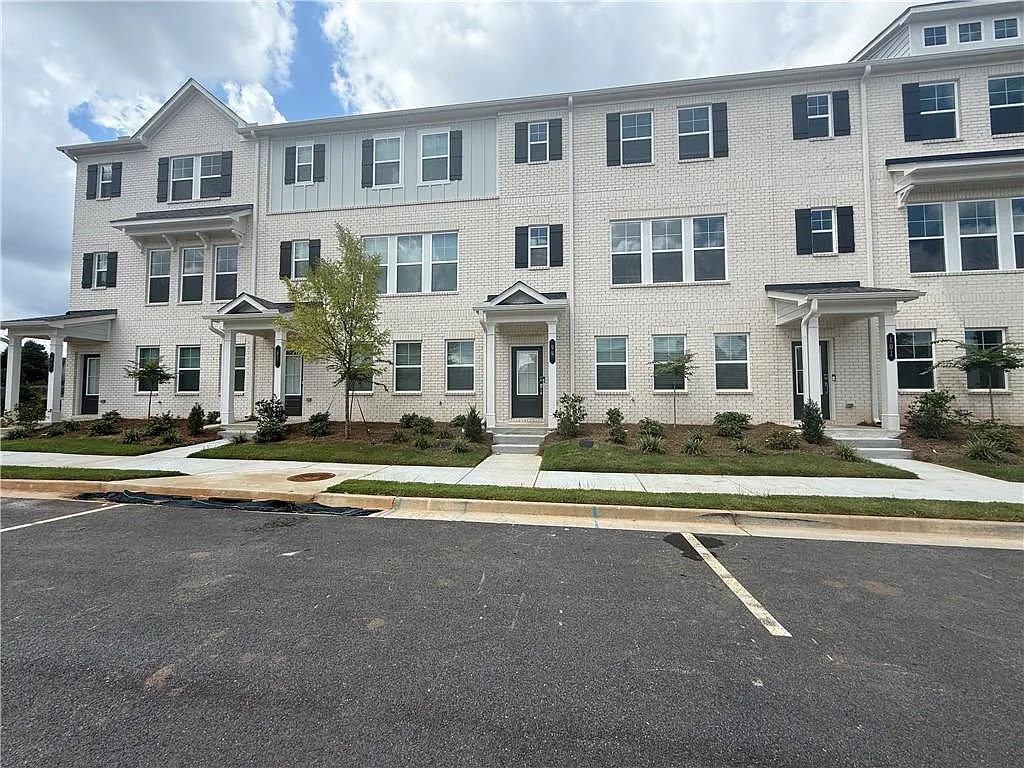 3 bed, 3.5 bath, 1893 sqft, $2,750 — Photo 2