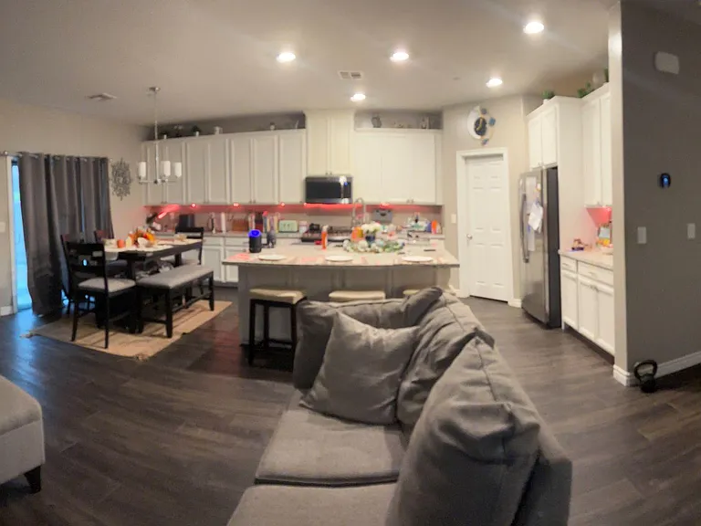 Livingroom_Kitchen