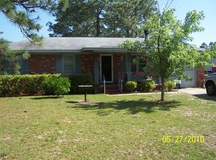 6050 Lexington Dr, Hope Mills, NC 28348