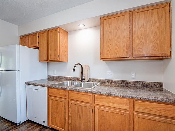 3rd image of 1209 6th St #6
