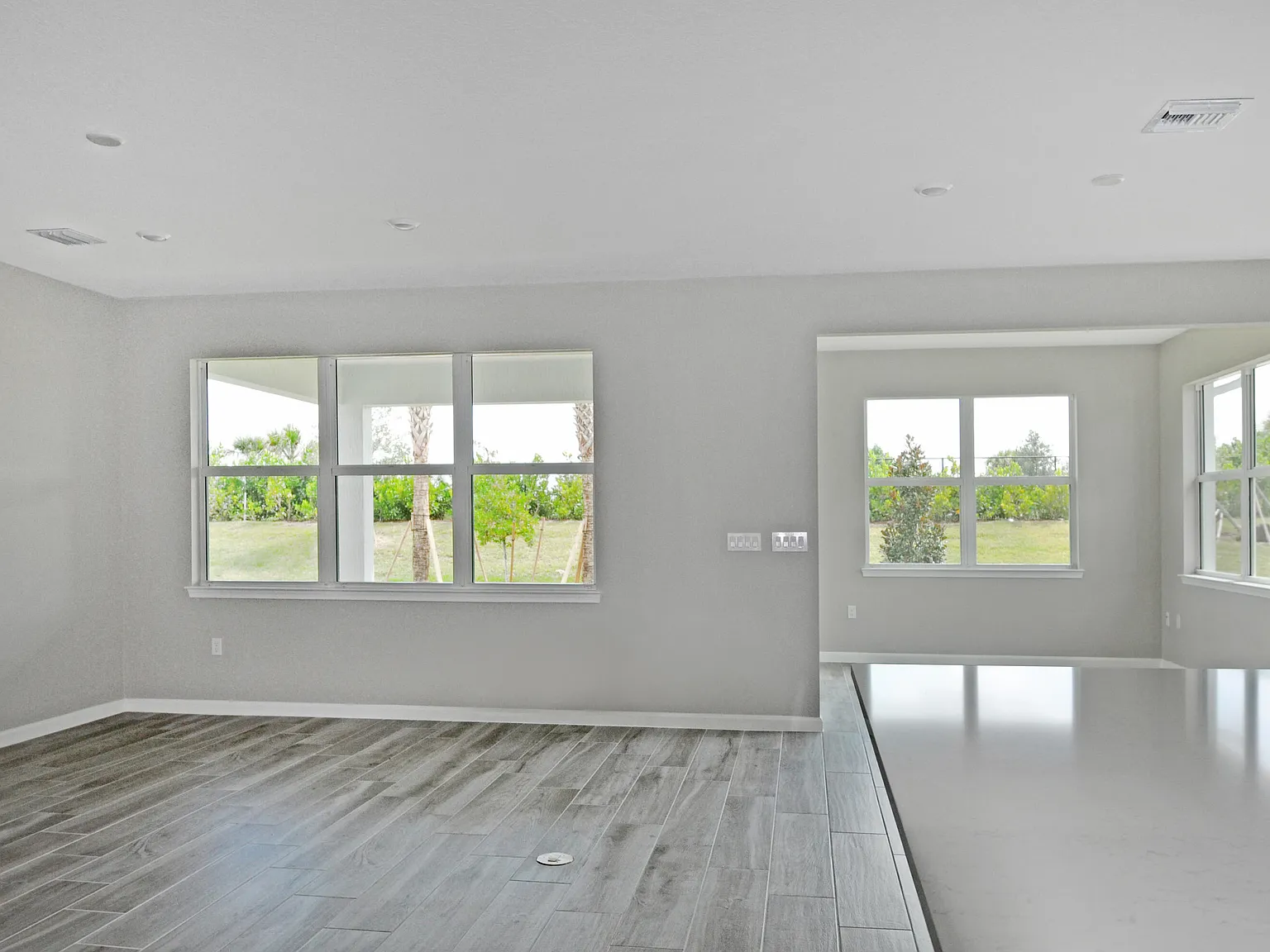 3 bed, 2.0 bath, 1790 sqft, $3,000 — Photo 3