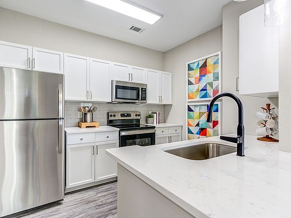 5th image of 1150 Baxter Ln #1010-105