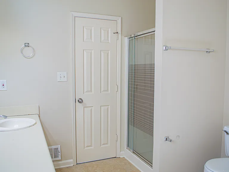 608 Wood Knoll Ct — Photo 19