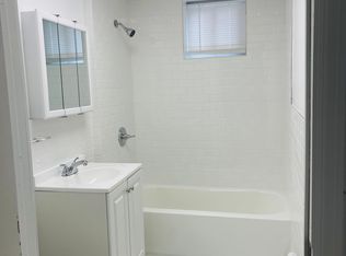 52 Gibson Blvd #2A, Valley Stream, NY 11581