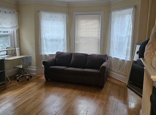 19 Hamilton Rd, Brookline, MA 02446