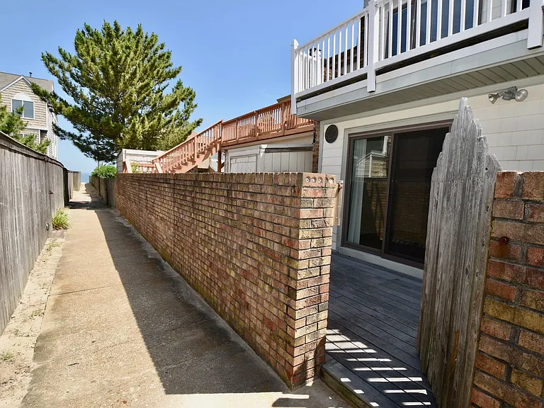 2407 Whaler Ct — Photo 6