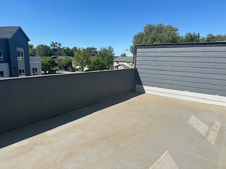 Modern Heights Apartments — Photo 23
