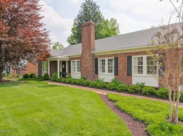 506 Club Ln, Rolling Fields, KY 40207