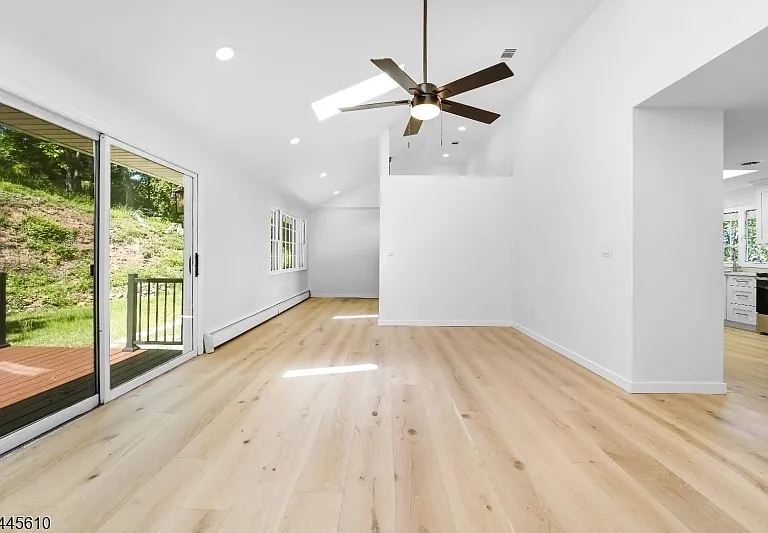 306 Warrenville Rd — Photo 19