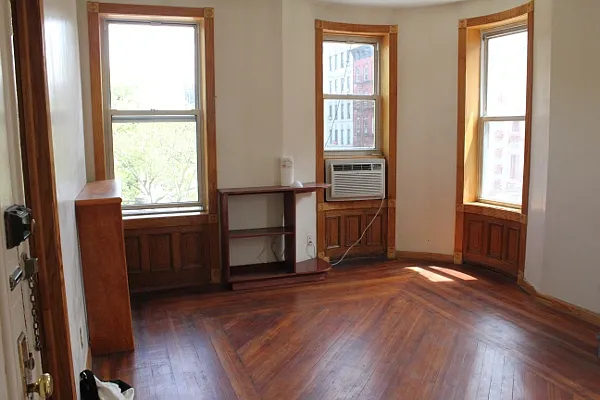 Rented by Tungsten Properties | media 6