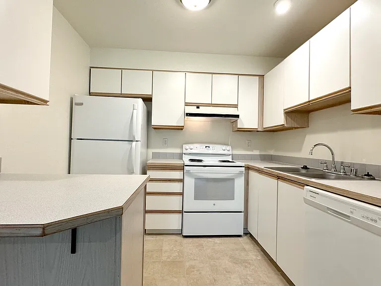 Sunset Pond LLC — Photo 20