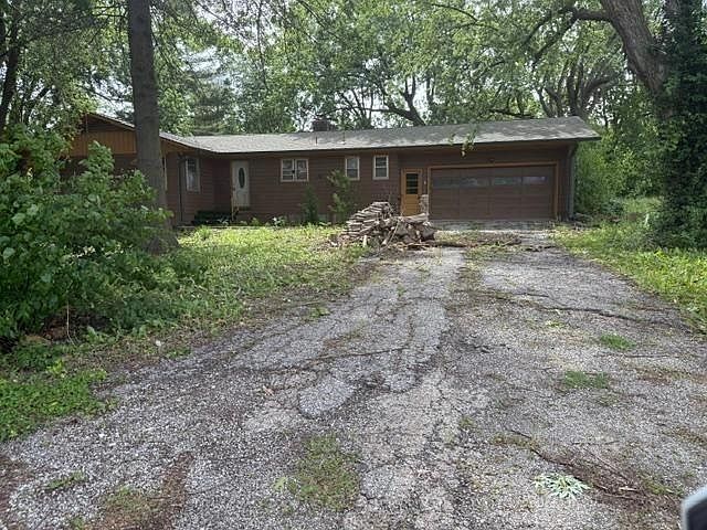 1st image of 1555 2nd Ave E