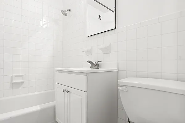 Rented by Stonehenge NYC LLC | media 5