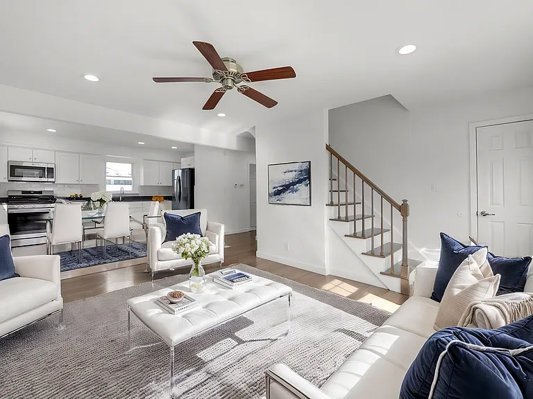 380 Grand Ave — Photo 2