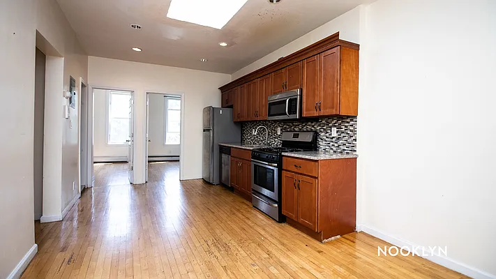 Rented by Nooklyn NYC LLC | media 12