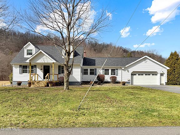 2nd image of 136 Twin Lakes Rd