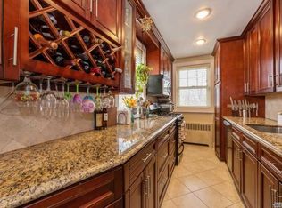 251-71 61st Ave, Little Neck, NY 11362