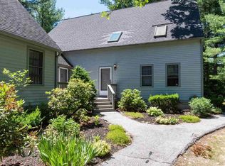 20 Glengarry Dr, Stratham, NH 03885