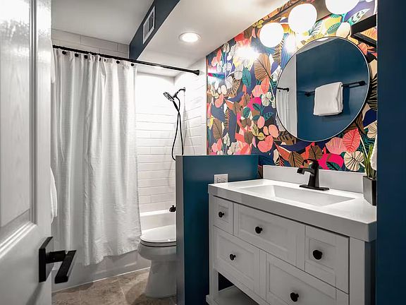 3rd image of 4310 Lower Honoapiilani Rd APT 210