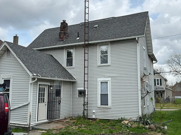 803 Garfield Ave SW — Photo 2