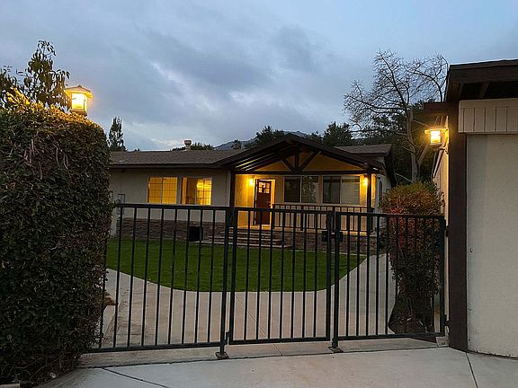 3rd image of 919 Elderberry Dr