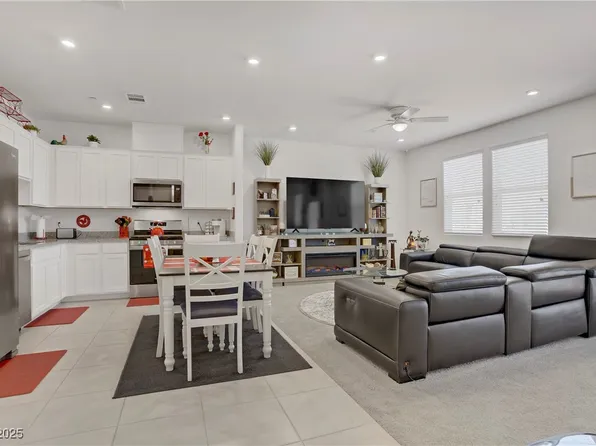 664 Foam Flower Ln, Henderson, NV 89015