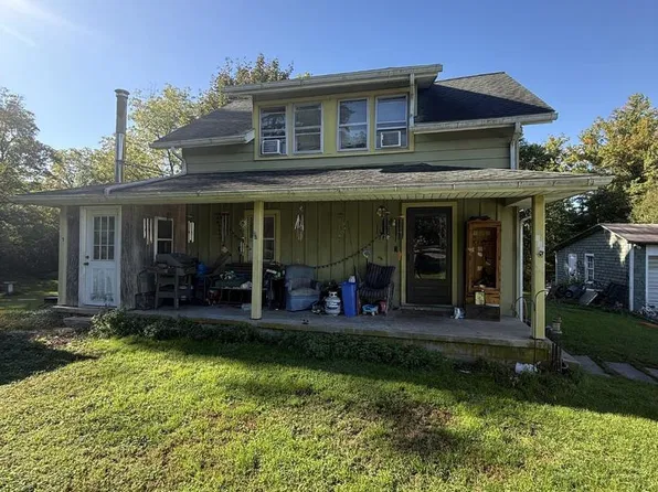 125 S Fort Zellers Rd, Newmanstown, PA 17073