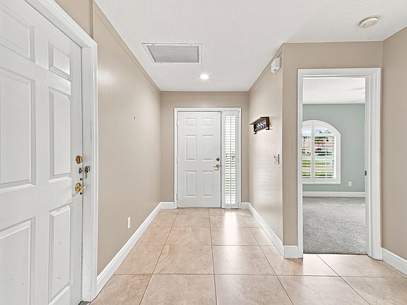 3rd image of 4357 SE SCOTLAND CAY Way