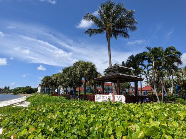 105 Half Moon Circle #F2, Hypoluxo, FL 33462