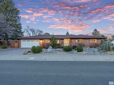 690 Shamrock Ln, Reno, NV, 89509