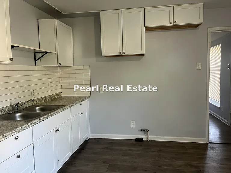 11640 Somerset Ave — Photo 6