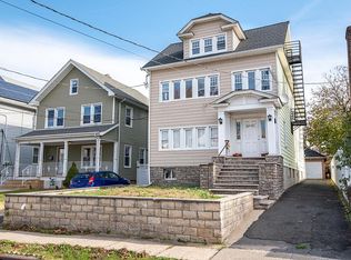 925 Kilsyth Rd, Elizabeth, NJ 07208