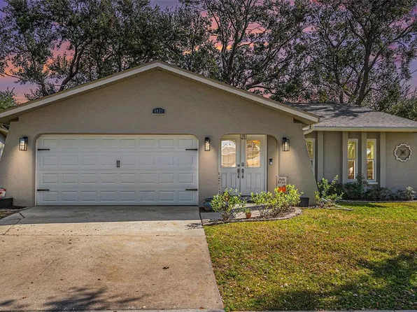 6821 44th St N, Pinellas Park, FL 33781