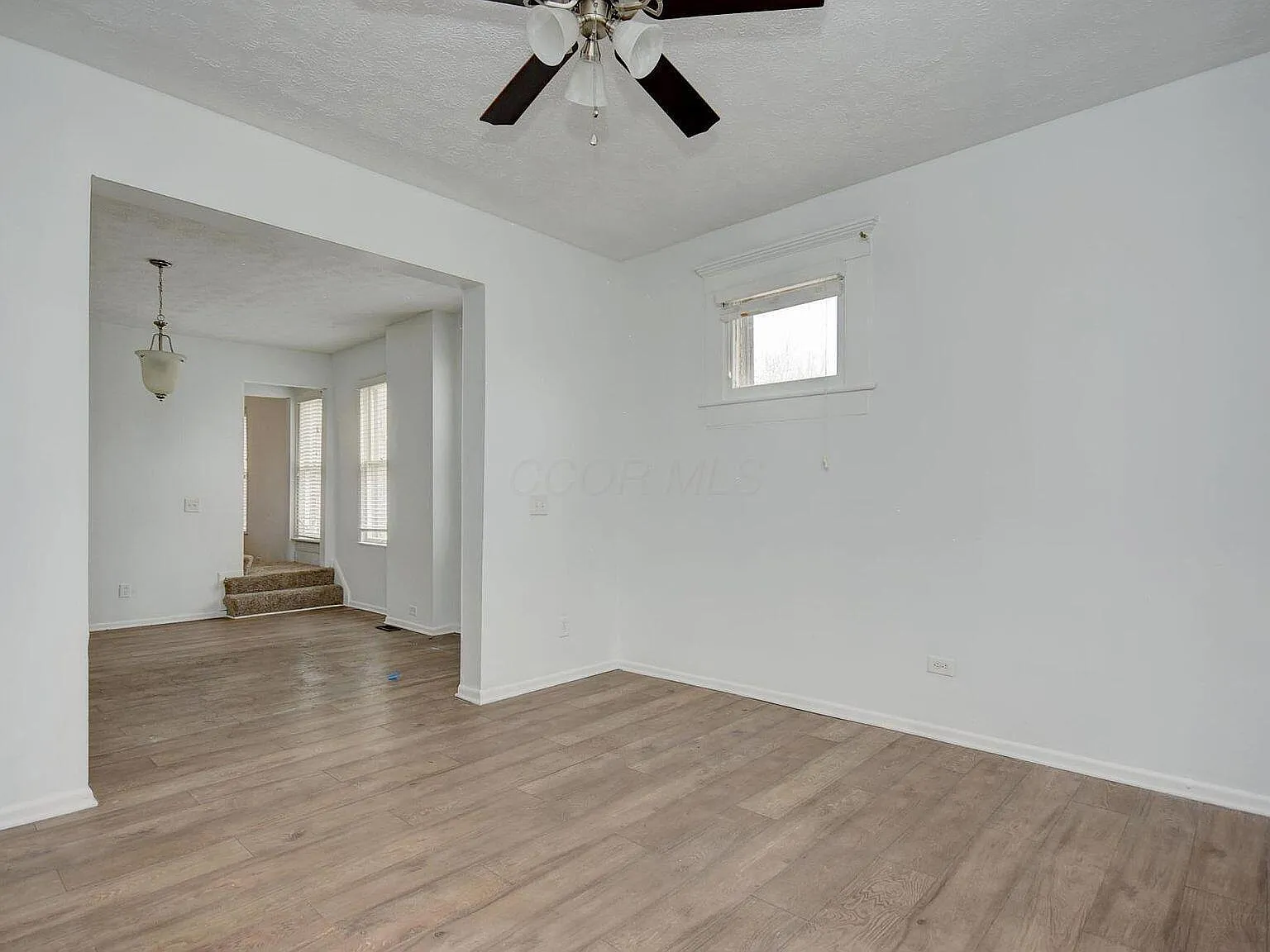 3 bed, 1.0 bath, 2728 sqft, $1,700 — Photo 4