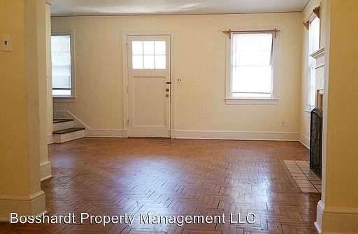 4th image of 215C NE Boulevard