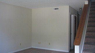 3rd image of 107 Timberlane Dr APT B