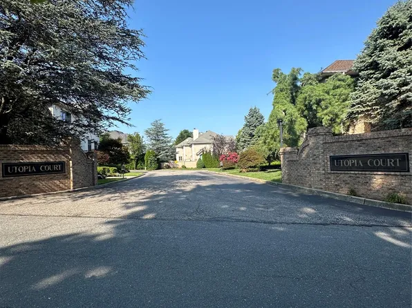 1 Utopia Court, Staten Island, NY 10304