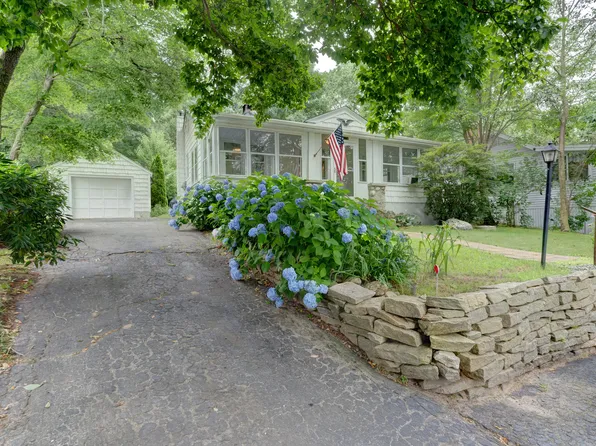 285 Deepwood Drive, Lebanon, CT 06249