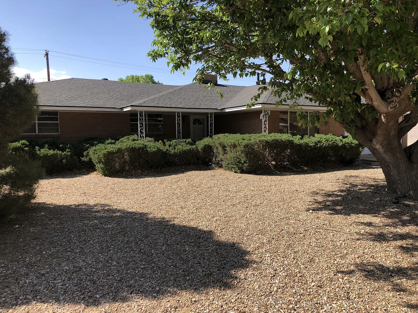 Enchanted Hills Pet Friendly Home! — Photo 2
