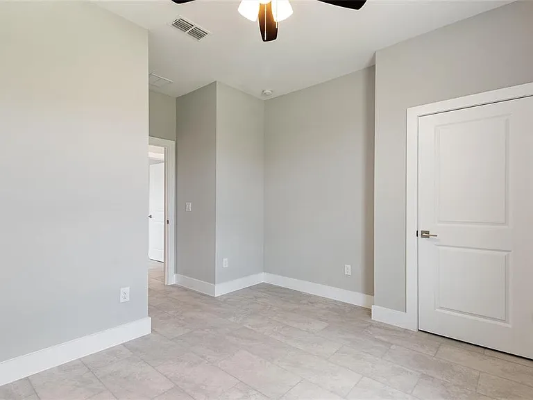 1288 Koltenborn Rd — Photo 22